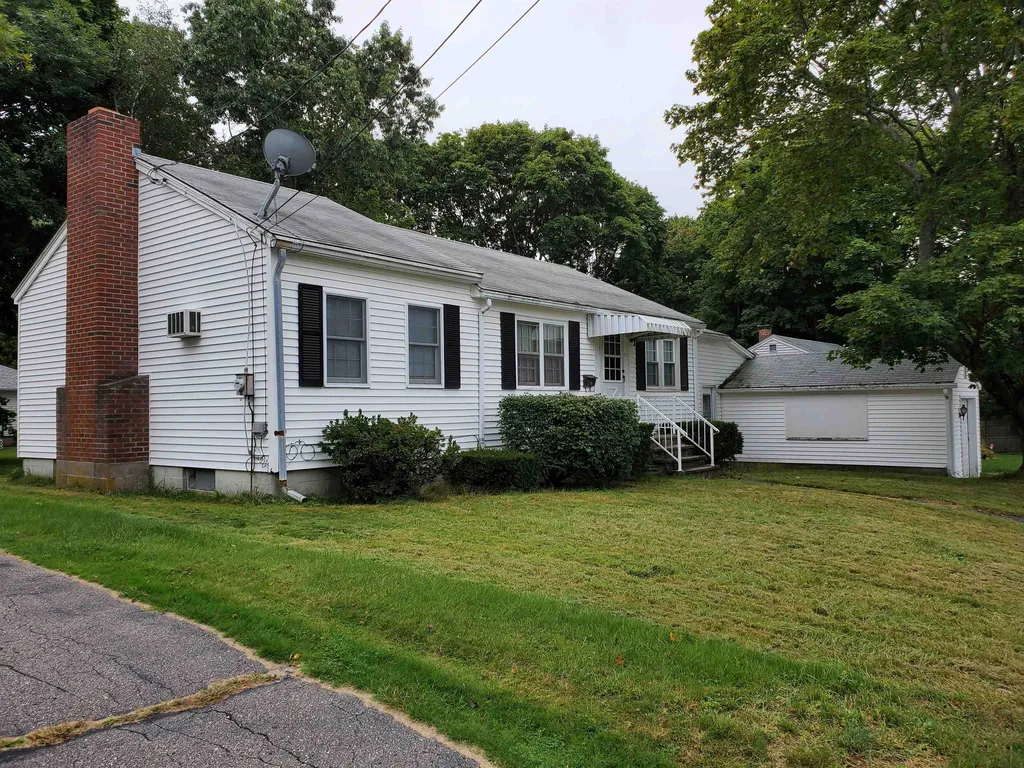 21 Mason Street Hampton NH 03842