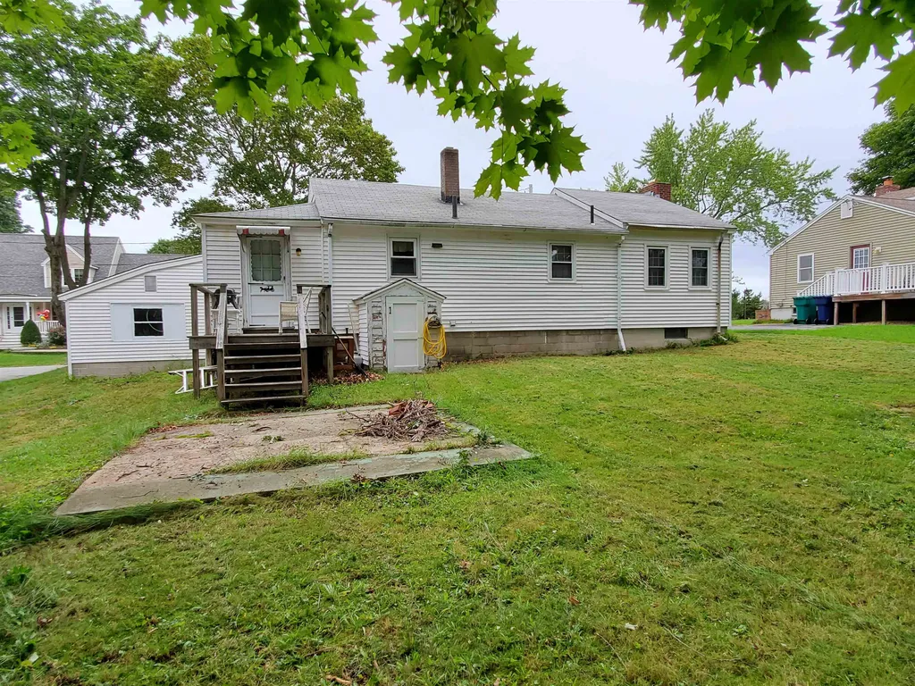 21 Mason Street Hampton NH 03842