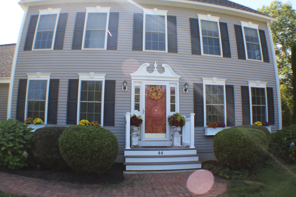 44 Autumn Lane Barrington NH 03825