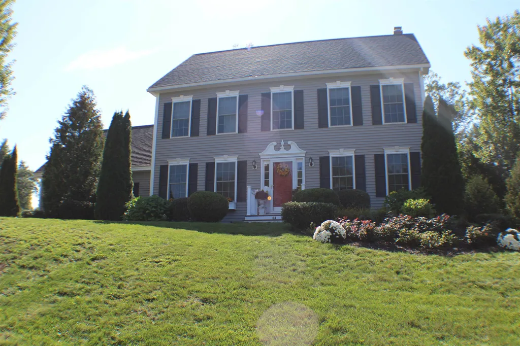 44 Autumn Lane Barrington NH 03825