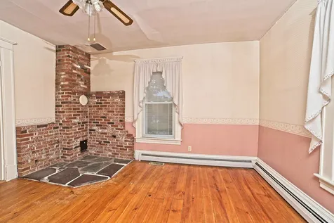 21 Spring Street Ashland NH 03217