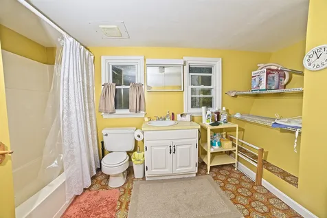 21 Spring Street Ashland NH 03217