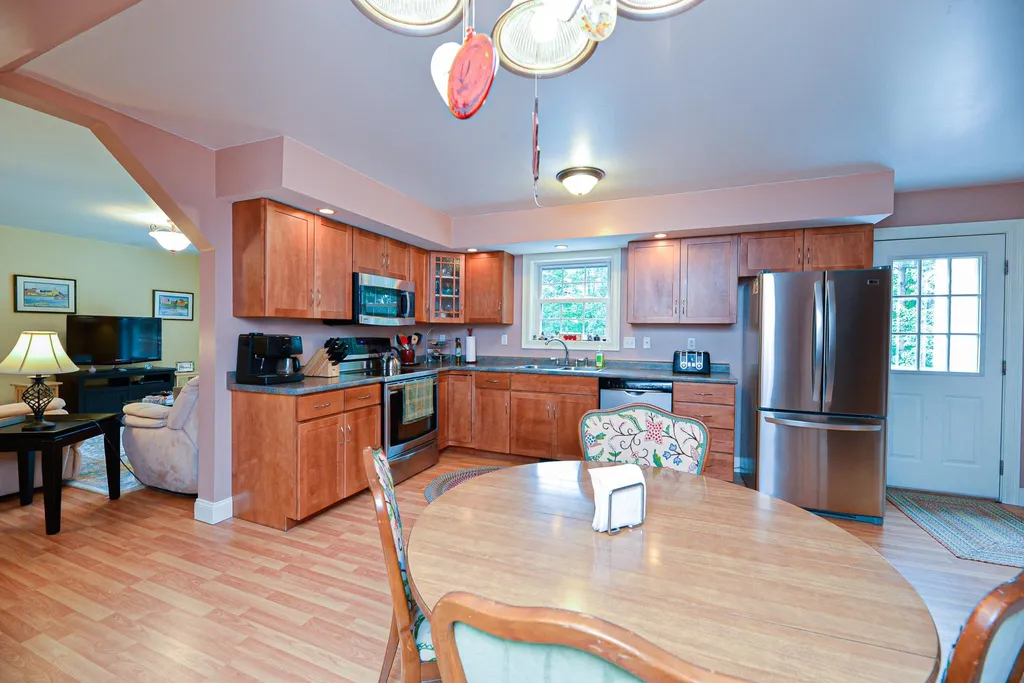 12 Oaklands Road Exeter NH 03833