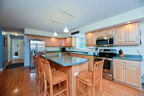 12 Oaklands Road Exeter NH 03833