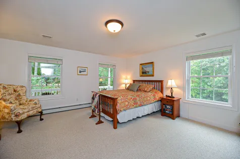 12 Oaklands Road Exeter NH 03833