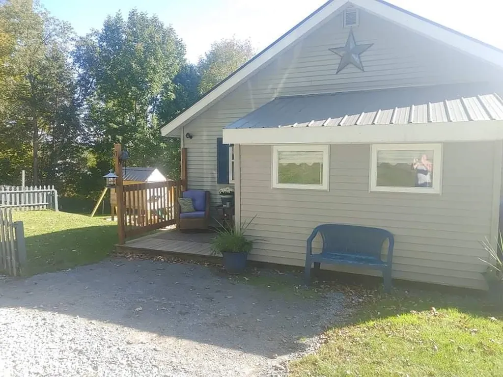 1285 White Road Corinth VT 05039