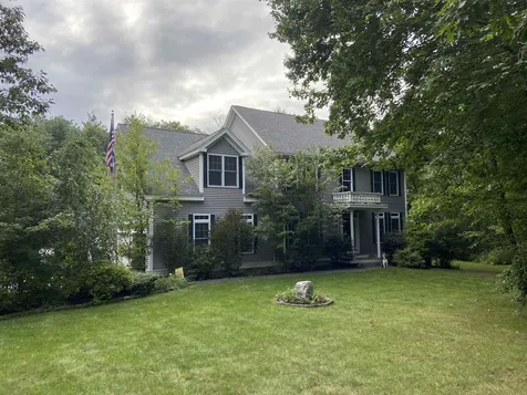 16 Idyllwood Drive Brentwood NH 03833