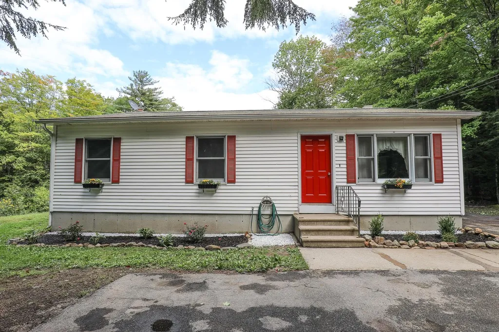 115 Reservoir Road Deering NH 03244