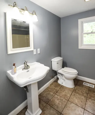 115 Reservoir Road Deering NH 03244
