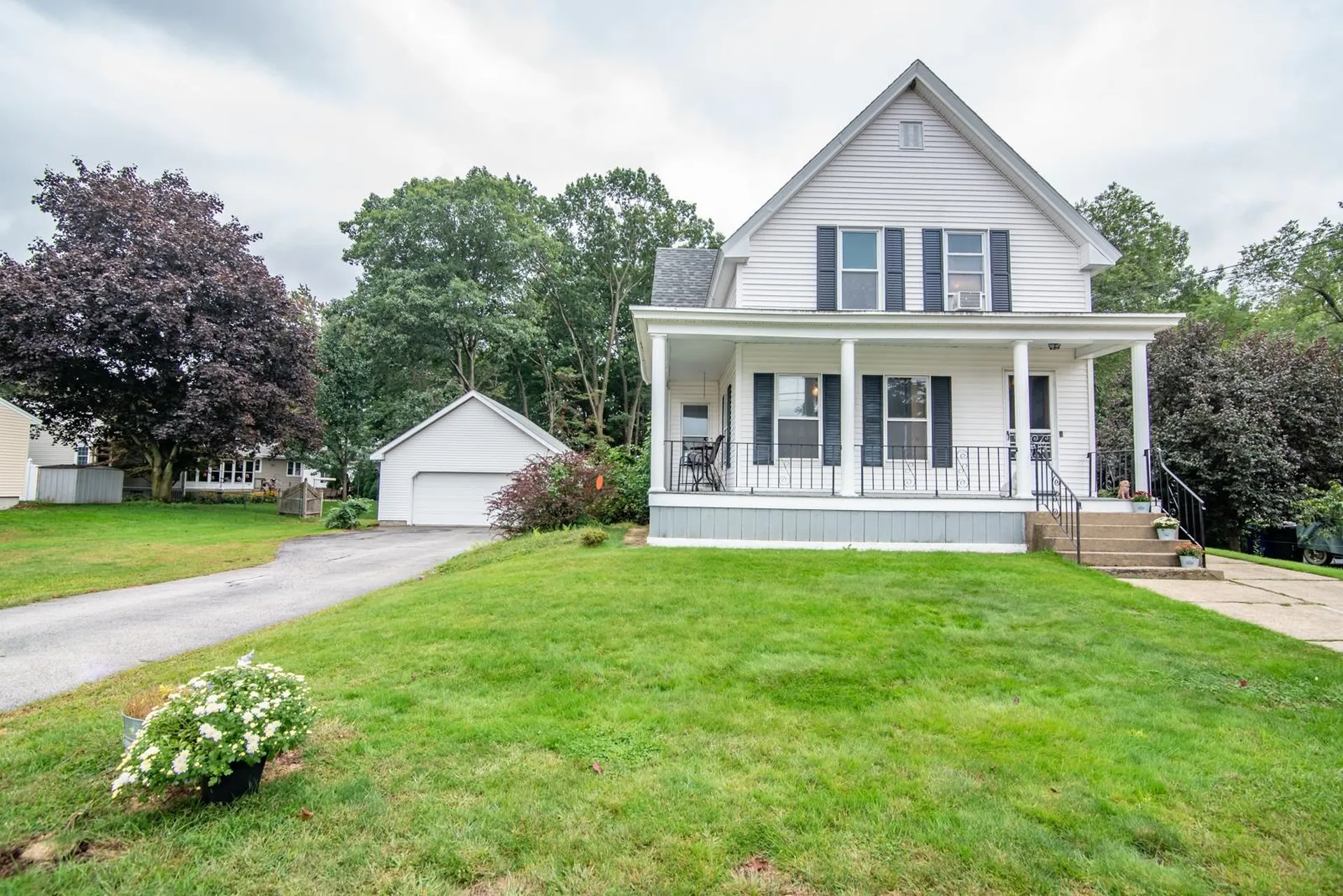 385 Vinton Street Manchester NH 03103