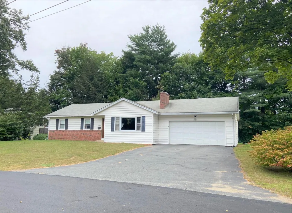 4 Memorial Drive Claremont NH 03743