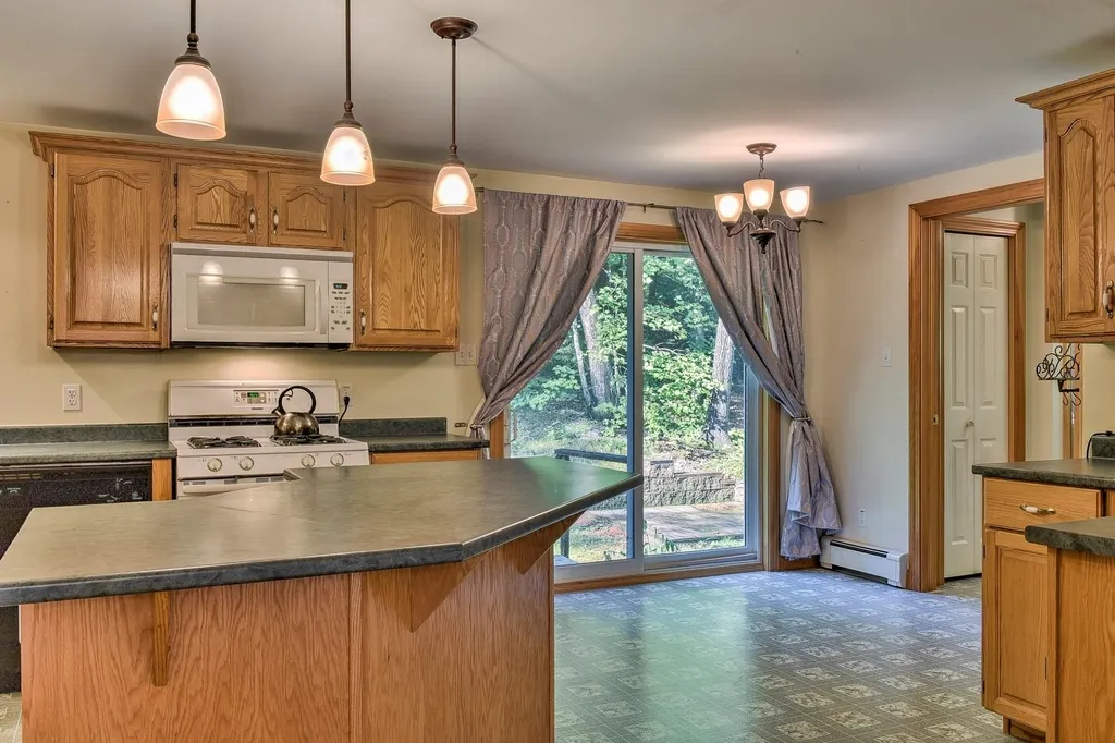 451 Warwick Road Winchester NH 03470