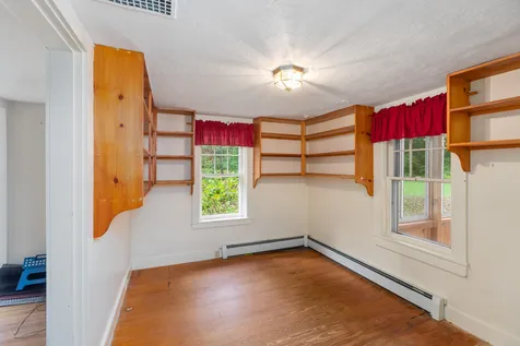 391 Middle Hancock Road Peterborough NH 03458