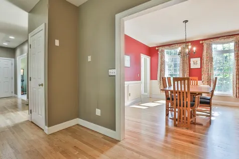 9 Maverick Drive Auburn NH 03032