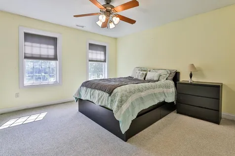 9 Maverick Drive Auburn NH 03032