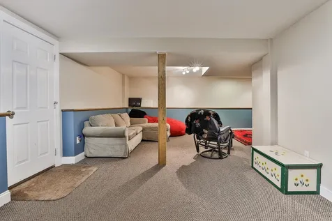 9 Maverick Drive Auburn NH 03032
