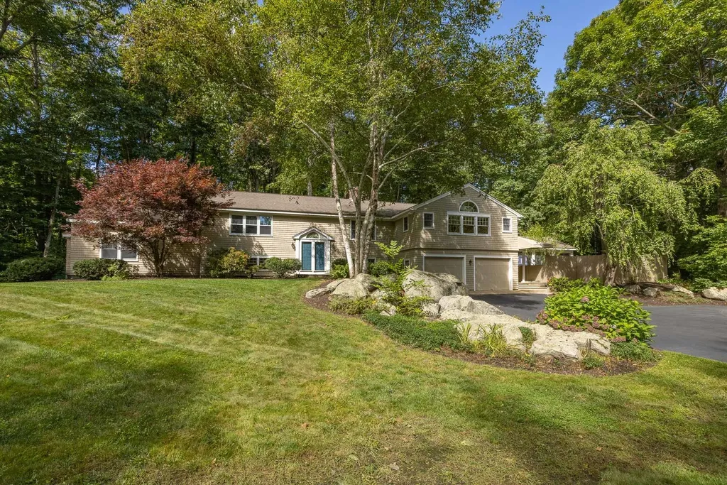 6 Millstream Drive Exeter NH 03833