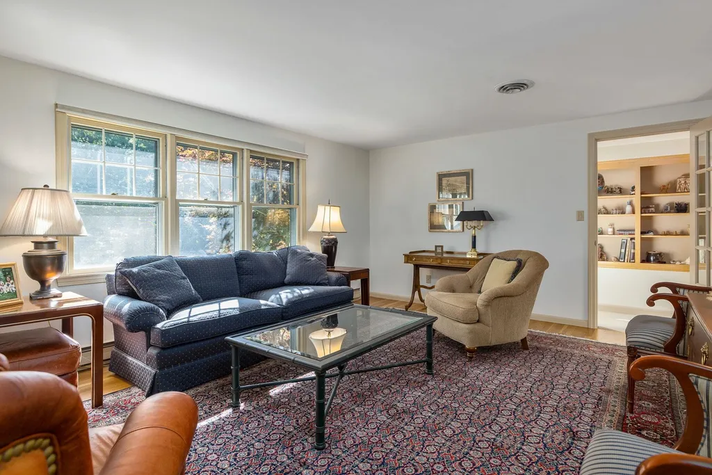 6 Millstream Drive Exeter NH 03833