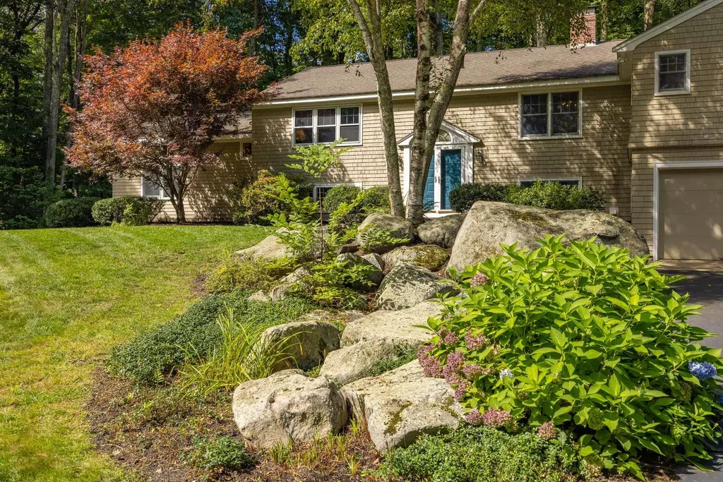 6 Millstream Drive Exeter NH 03833