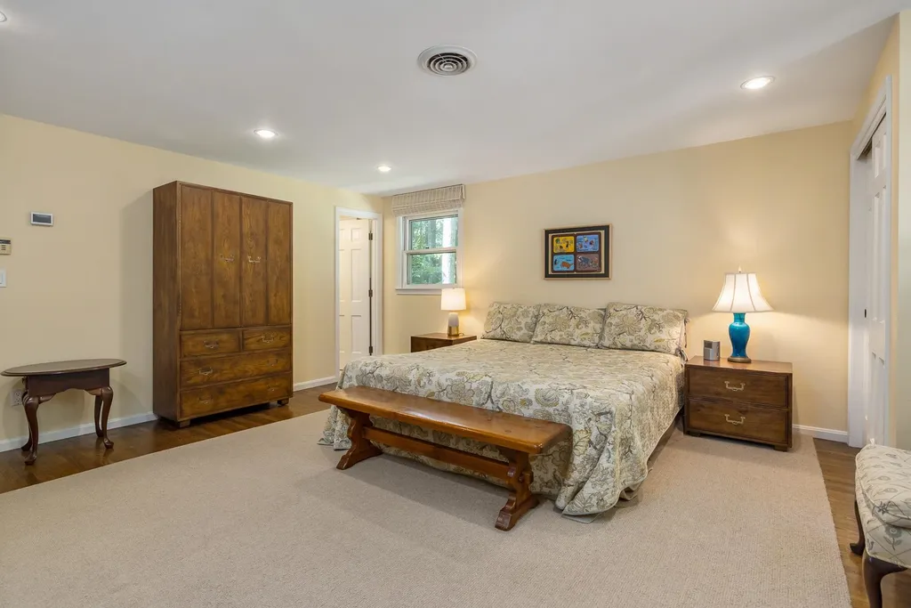 6 Millstream Drive Exeter NH 03833
