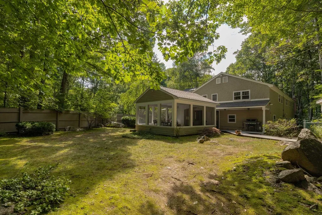 6 Millstream Drive Exeter NH 03833