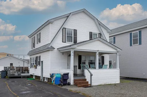 97 Concord Street Seabrook NH 03874