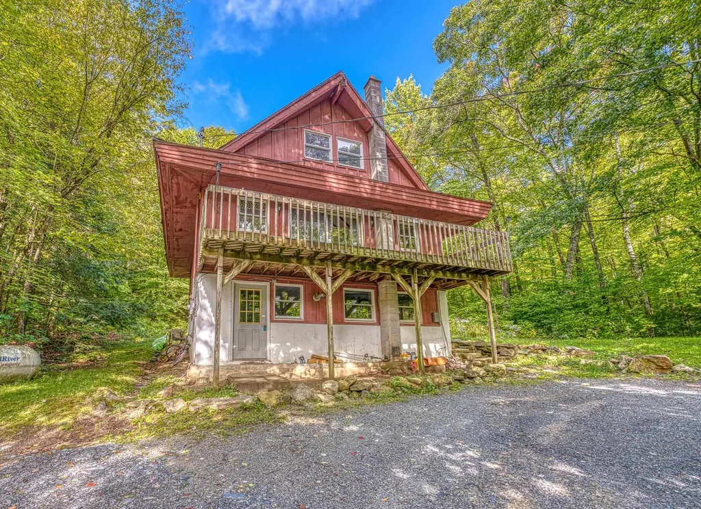 1419 French Pond Road Haverhill NH 03785