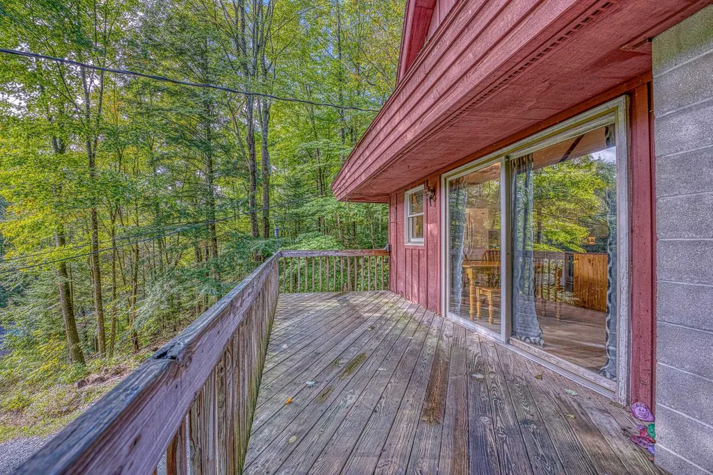 1419 French Pond Road Haverhill NH 03785