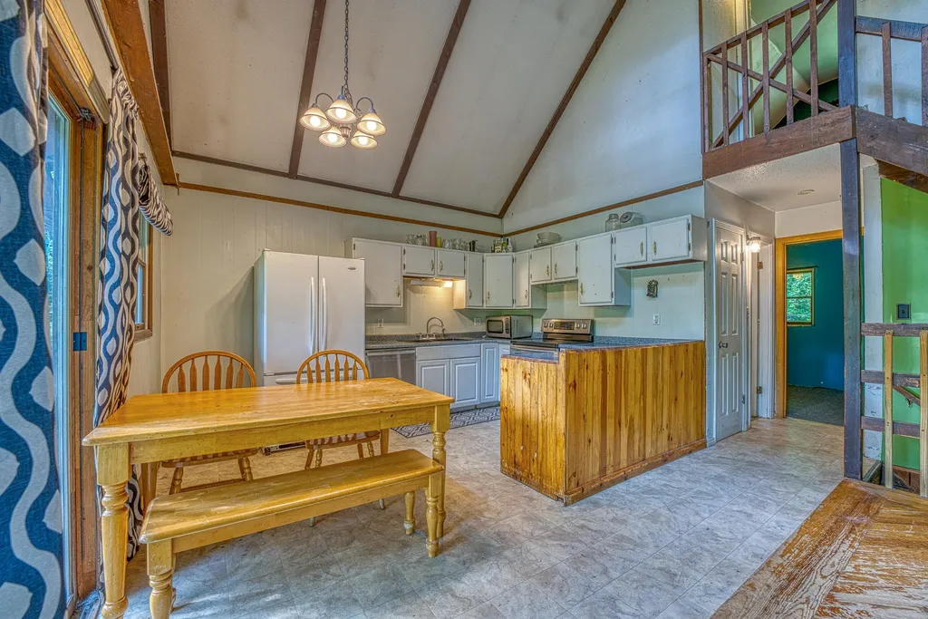 1419 French Pond Road Haverhill NH 03785