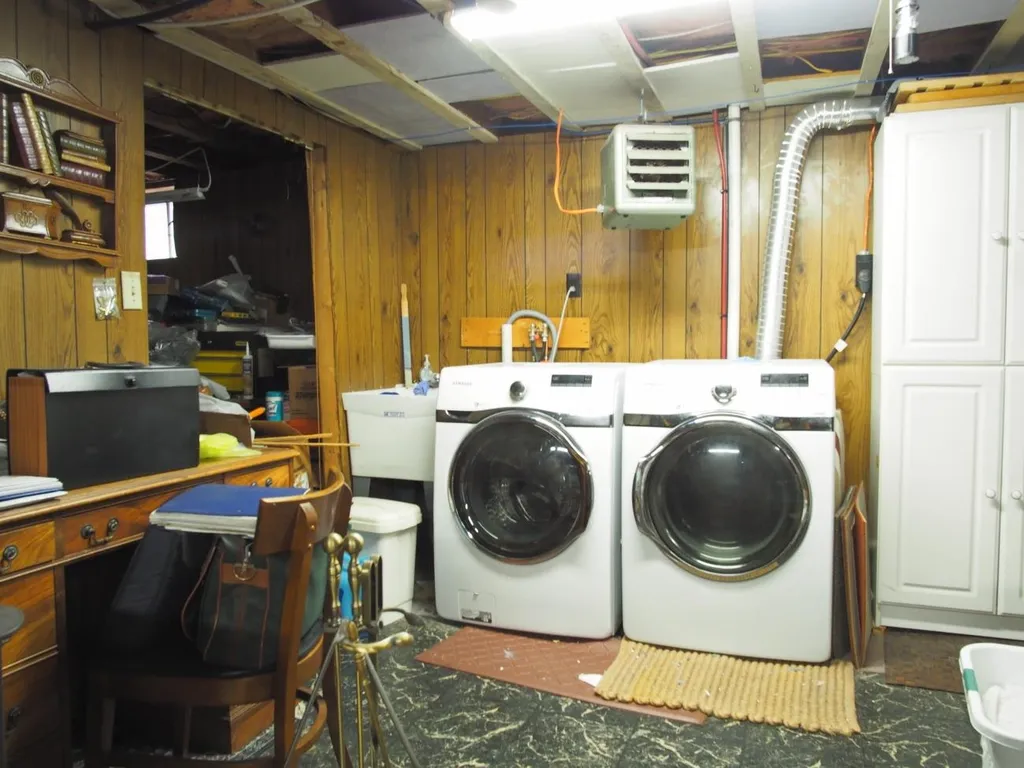 96 Elgin Avenue Manchester NH 03104