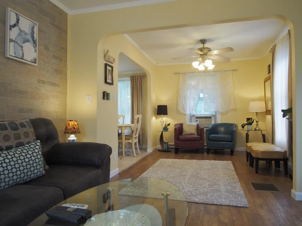 96 Elgin Avenue Manchester NH 03104