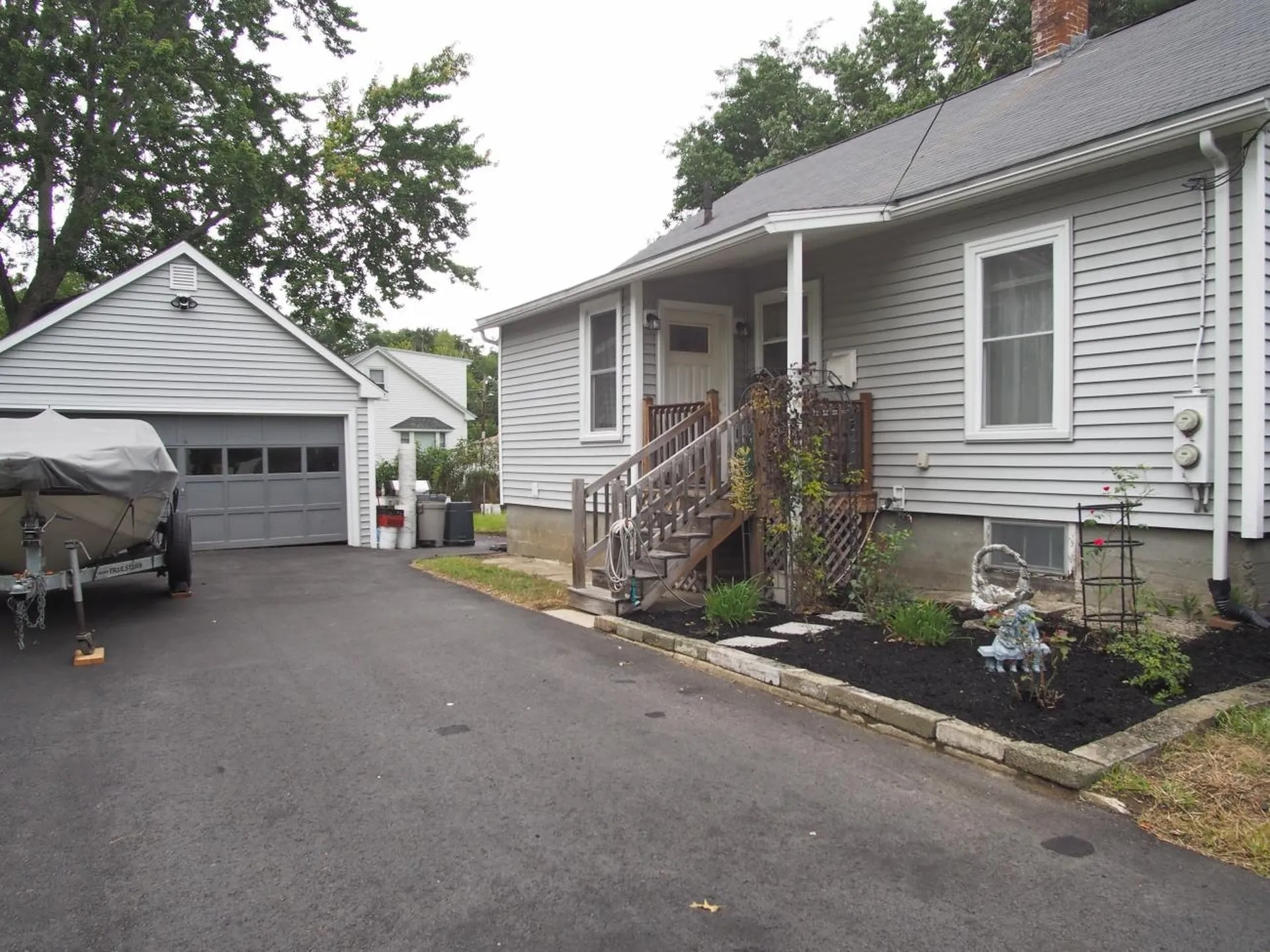 96 Elgin Avenue Manchester NH 03104