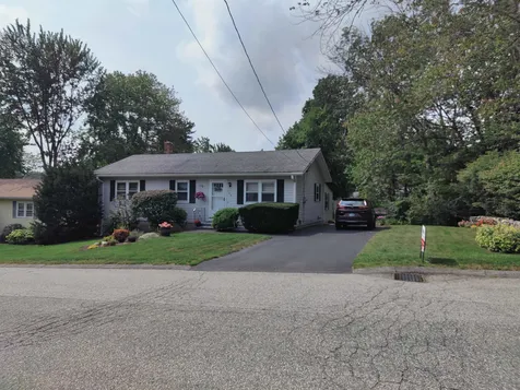 146 Dawson Avenue Manchester NH 03104