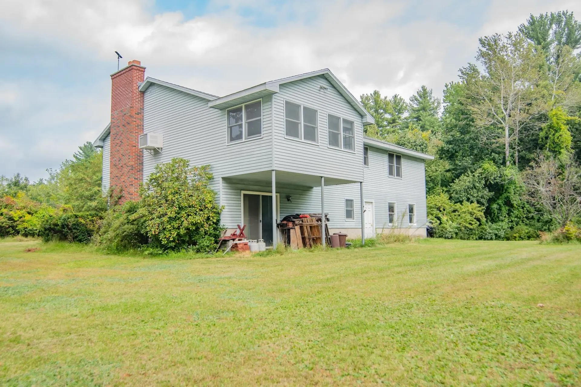 47 Tsienneto Road Derry NH 03038