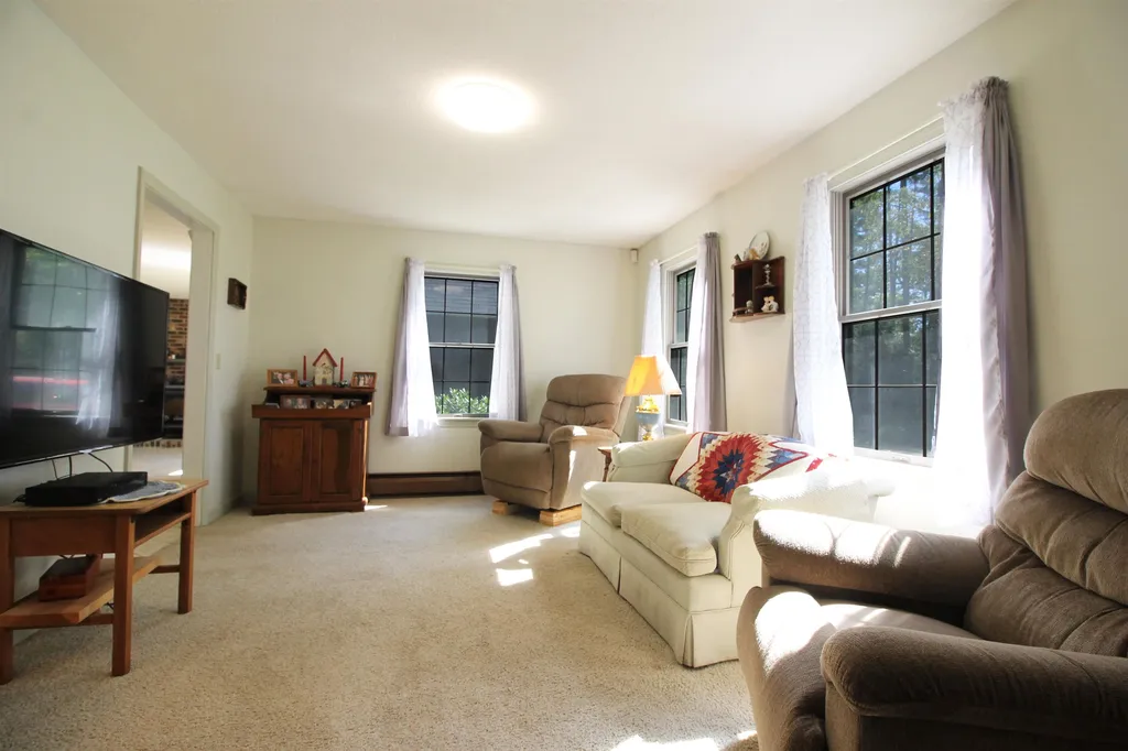 1444 Nh Route 175 Thornton NH 03285