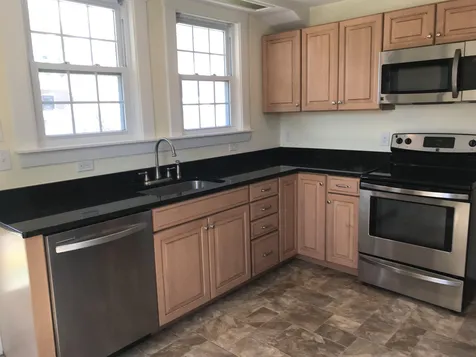 109 Porpoise Way Portsmouth NH 03801