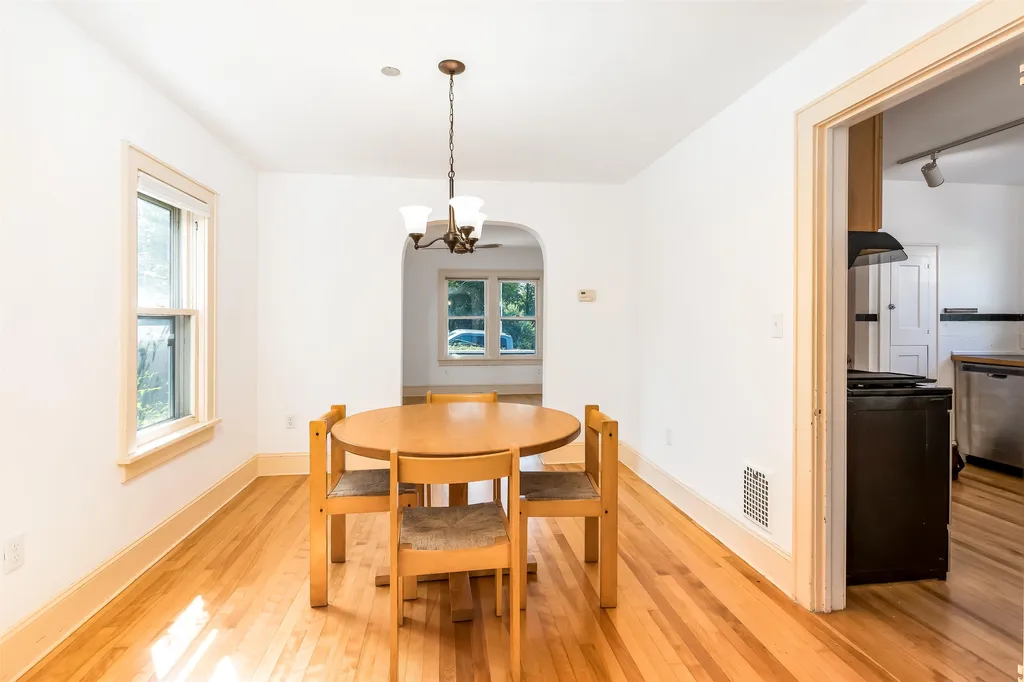 56 Hoover Street Burlington VT 05401