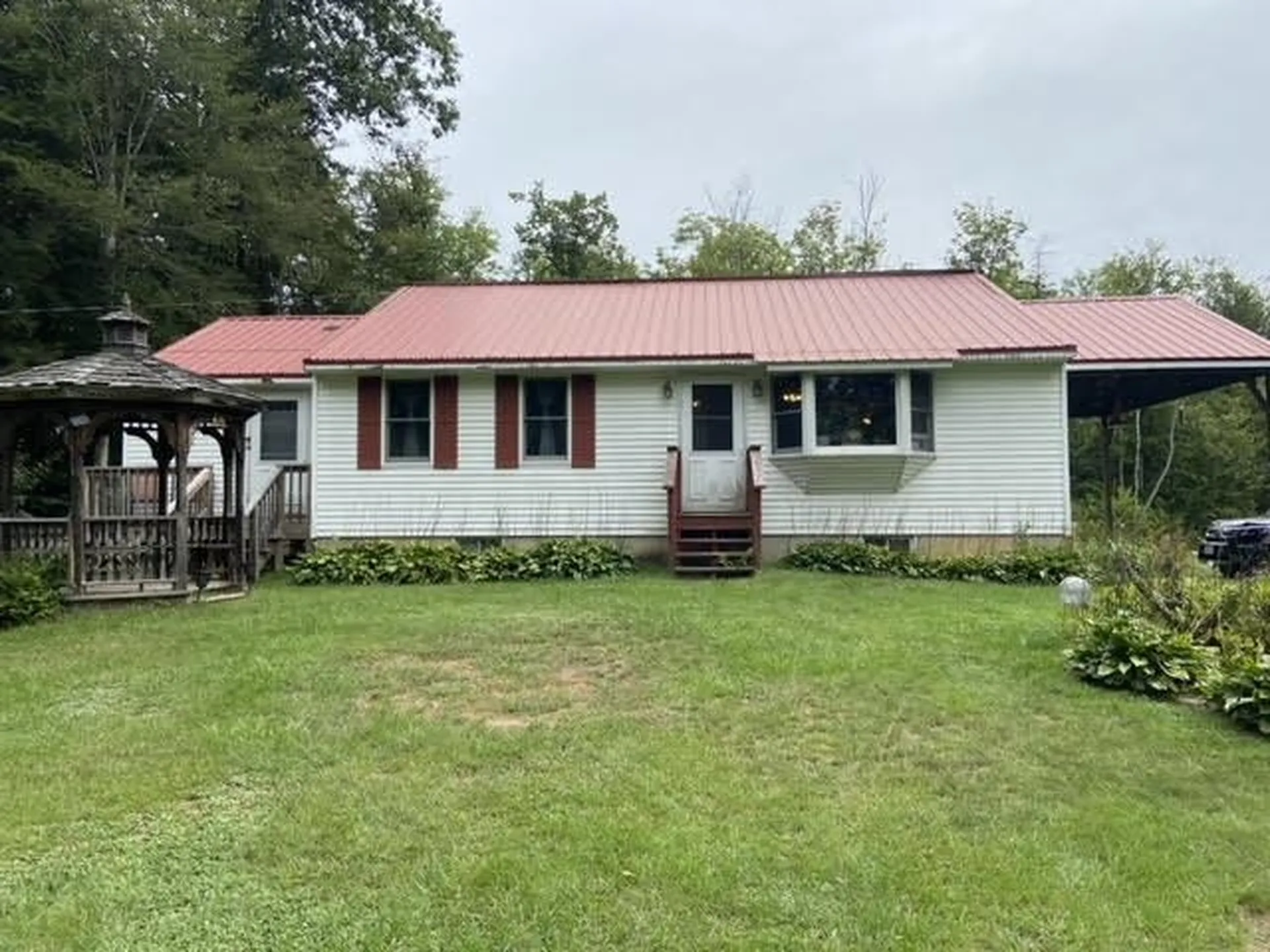 398 Woodward Road Haverhill NH 03774