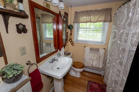 6 Aspen Street Hudson NH 03051