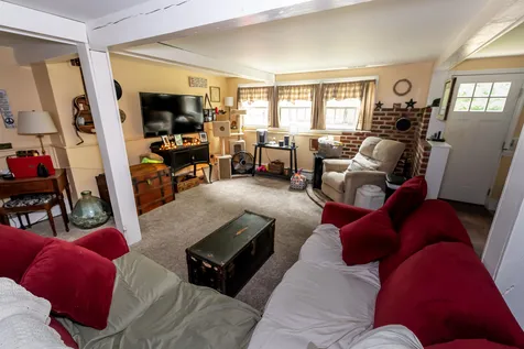 6 Aspen Street Hudson NH 03051