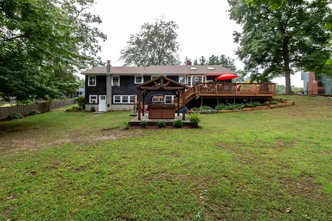 6 Aspen Street Hudson NH 03051
