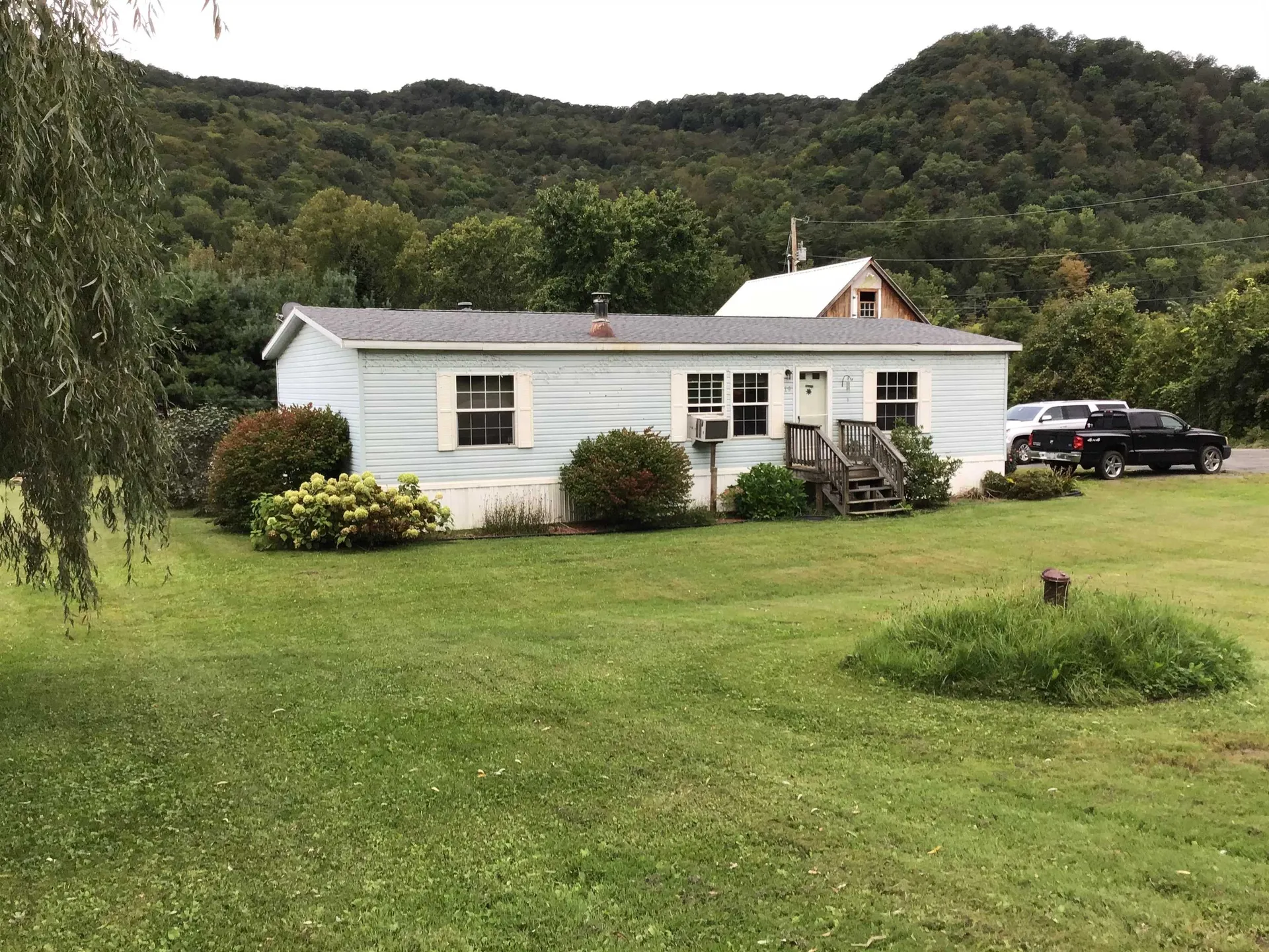 19 Edgewater Lane Sharon VT 05065