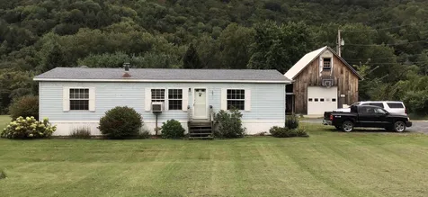 19 Edgewater Lane Sharon VT 05065