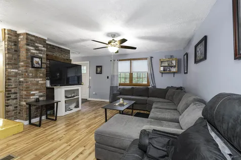 174 Mccurdy Road New Boston NH 03070-4309