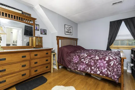 174 Mccurdy Road New Boston NH 03070-4309