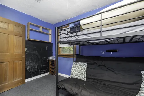 174 Mccurdy Road New Boston NH 03070-4309