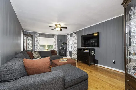 174 Mccurdy Road New Boston NH 03070-4309