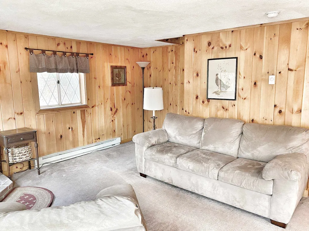91 Paradise Drive Moultonborough NH 03254