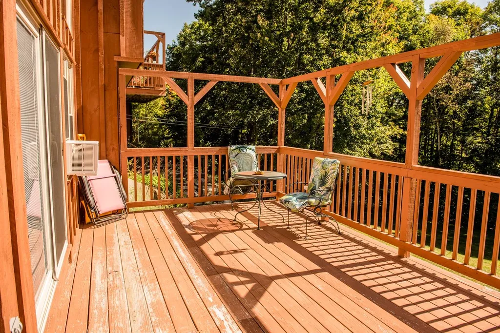 43 Jodrie Lane Milan NH 03588