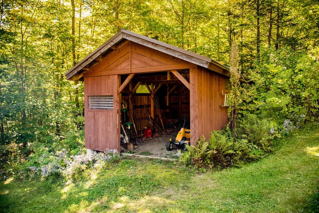 43 Jodrie Lane Milan NH 03588